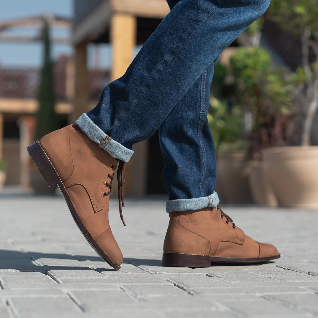 Knight Derby Oil Pull-up Brown Leather Boots