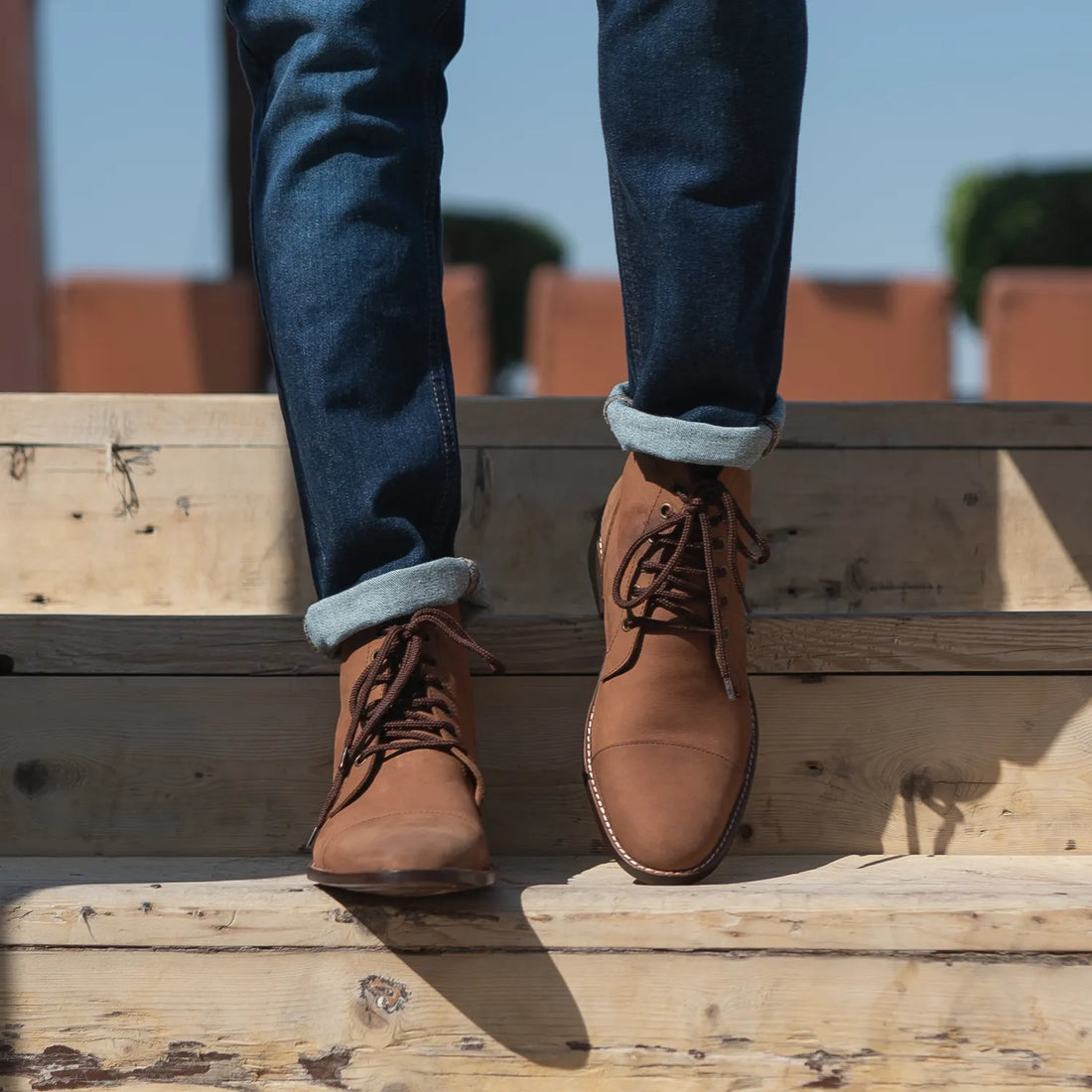 Knight Derby Oil Pull-up Brown Leather Boots