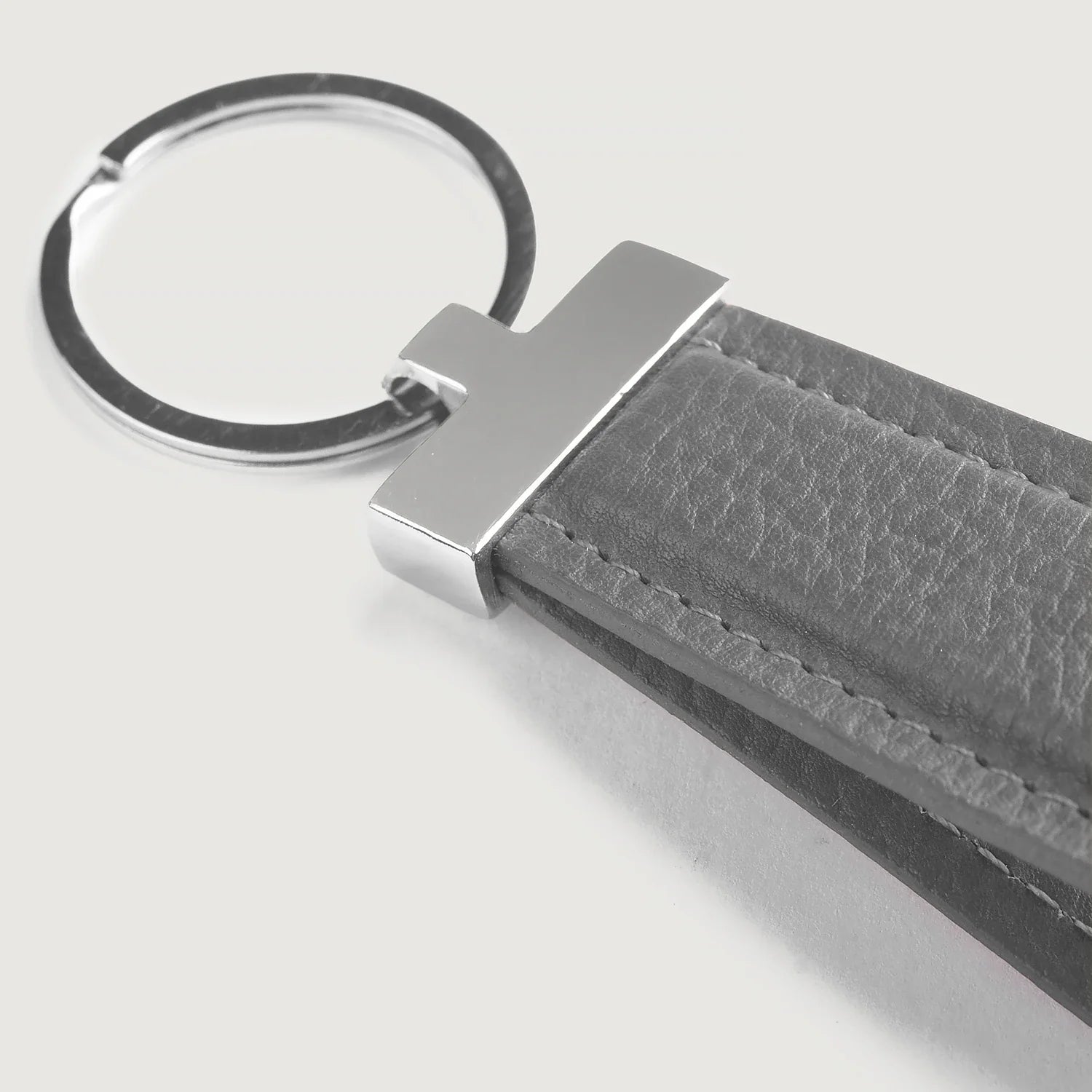 Elroy Grey Leather Keychain
