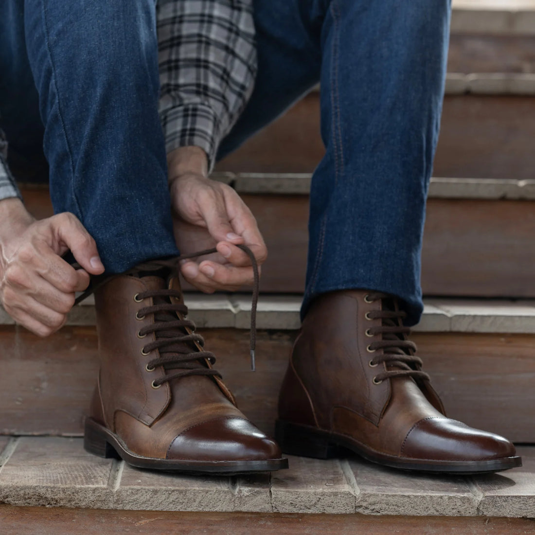 Knight Derby Hybrid Brown Leather Boots - StudGuard