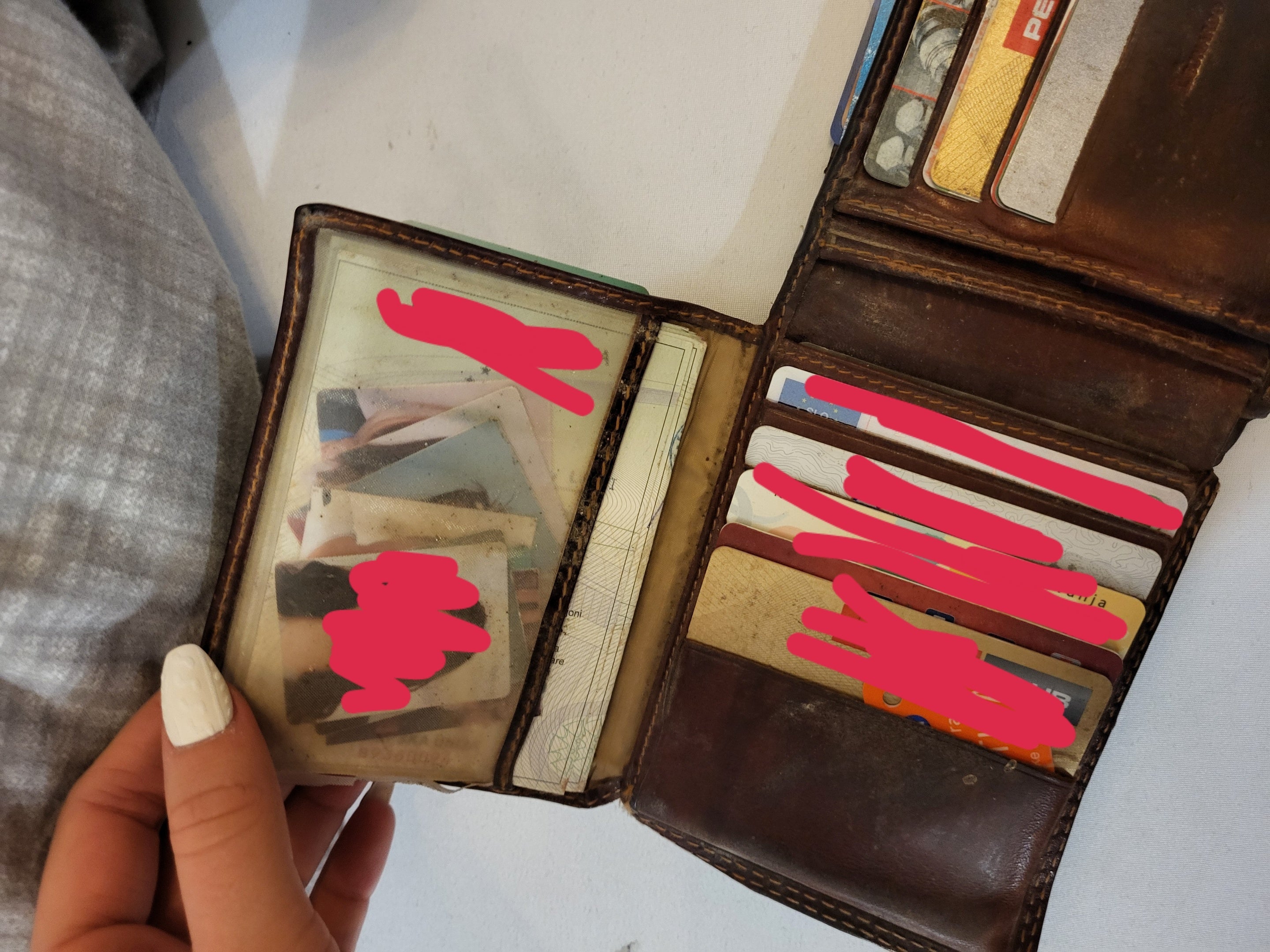 Custom Lampic Tia Leather Wallet